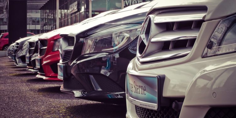 The Pros and Cons of Using Fleet Cars in Your Business