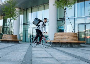 4 courier industry trends to watch out for in 2022