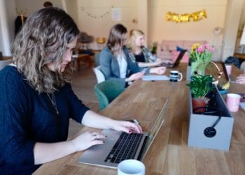 Why is a virtual office a good solution for business?