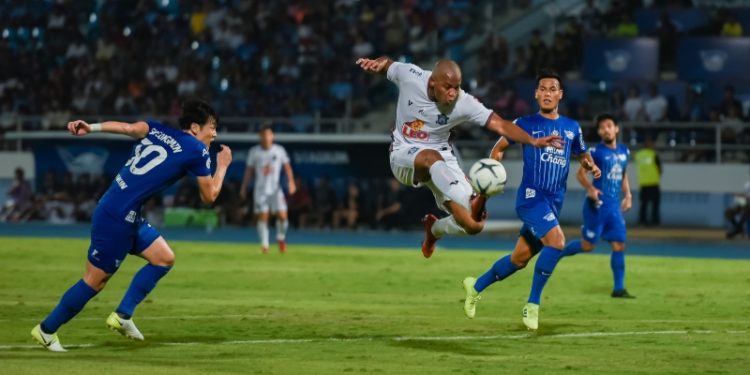 Which bookmakers are more reliable: land-based or online?