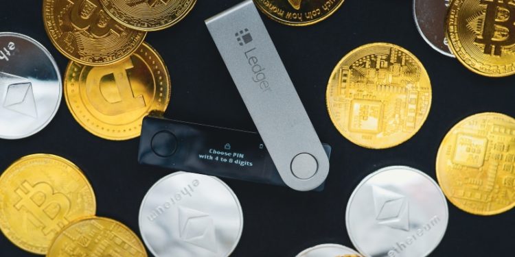 How To Use A Cryptocurrency Wallet – A Not-So-Vague Guide For Beginners!