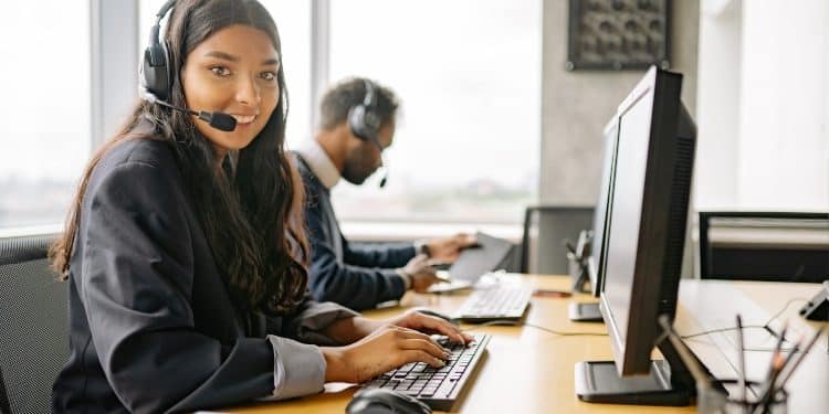 7 Reasons to Consider Contact Centre as a Service (CCaaS)