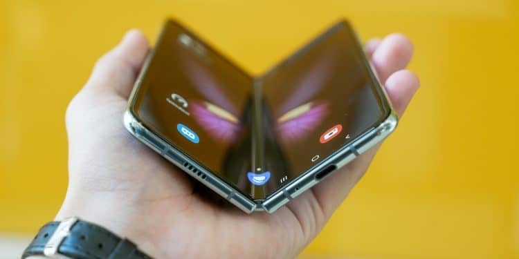 Folding Phones: Gaming and Gambling’s Future