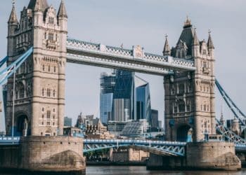 The pros and cons of student life in London