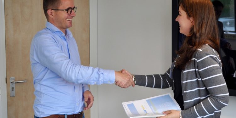 5 ways your business can pleasantly surprise its clients