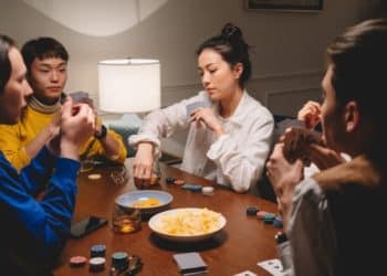 What’s the Difference Between Poker and Casino Poker?