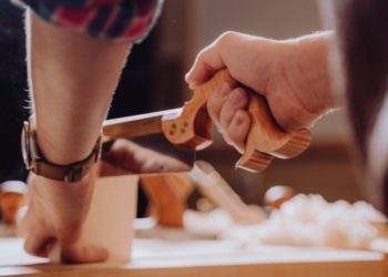 A Guide to Woodworking Saws And Their Uses