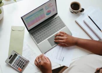 Benefits of Automatic Rostering Software Compared to Excel