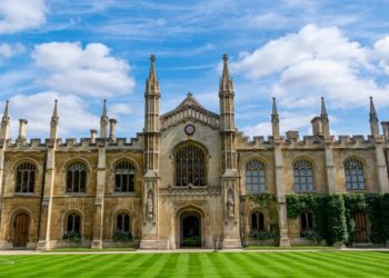 Roles of Oxbridge Courses in Getting Into Oxbridge