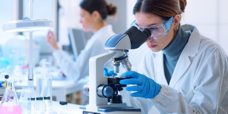 How Digital Technology Improves Clinical Trial Efficiency