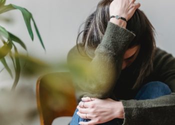 5 Simple Tips to Help Manage Anxiety Naturally