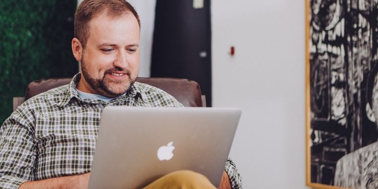 The Psychology Behind Online Slot Games: How they keep you Coming Back