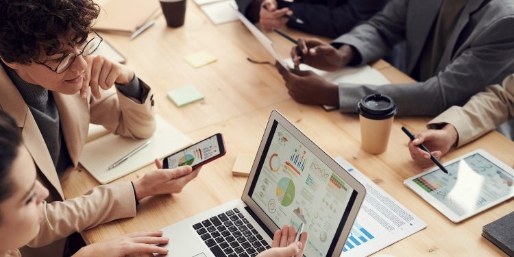 Mastering the Digital Terrain: Progressive Board Management Tactics in the Digital Marketing Epoch
