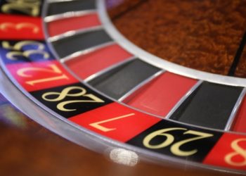 The Pros and Cons of Claiming Casino Bonuses