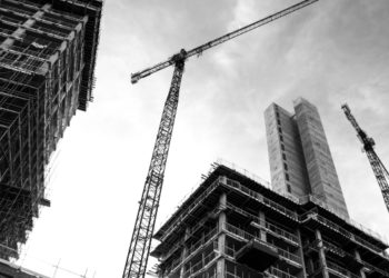Navigating Project Complexity and Collaboration in London’s Commercial Construction Industry