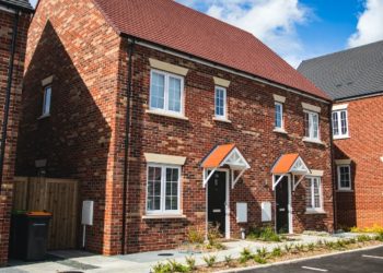 Guide to Getting into the UK Housing Market