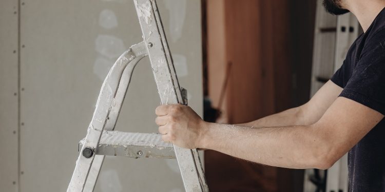 The Highs and Lows of Ladder Hire in Liverpool