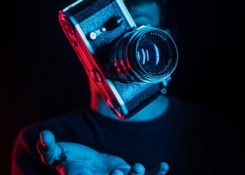 Capturing Memories in 3D. The Evolution of Personalized Photo Gifts