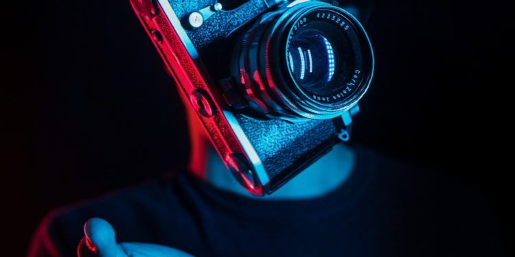 Capturing Memories in 3D. The Evolution of Personalized Photo Gifts