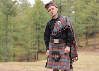 How to Rock a Casual Kilt Outfit and Turn Heads Everywhere
