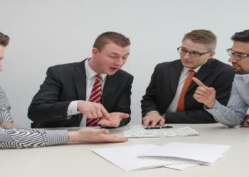 Executive Hunt: Elevating Leadership Recruitment Through Expertise, Insight, and Integrity