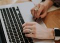 Crafting Your Story: Mastering the University Application Essay Structure