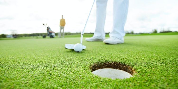 Does the type of golf putter you use really make a difference?