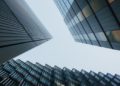 London at Breaking Point? How EMERGENCY Glaziers Safeguarded Over 3,000 Landmarks from Glass Disasters!