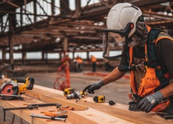 5 Tips for Buying Construction Equipment and Machinery at Low Cost