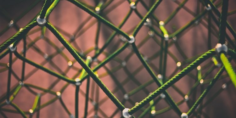 From Bitcoin to Blockchain Diversity: The Evolution of E-Money