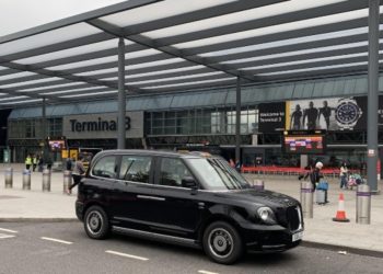 Navigating Taxi Services at Heathrow Airport