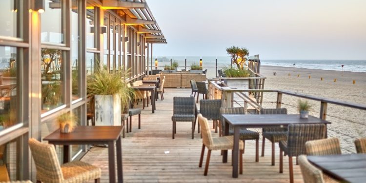 The Ultimate Guide to Maintaining and Expanding Your Outdoor Restaurant Space