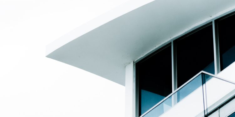 The Aesthetic and Functional Benefits of Glass Balustrades