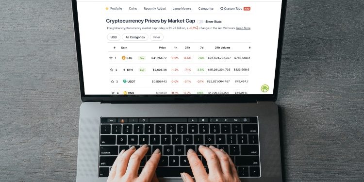 Spurring the Altcoin Revolution: The Bitcoin Phenomenon