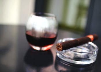 The Rise of Cigar Lounges: Social Hubs for Enthusiasts