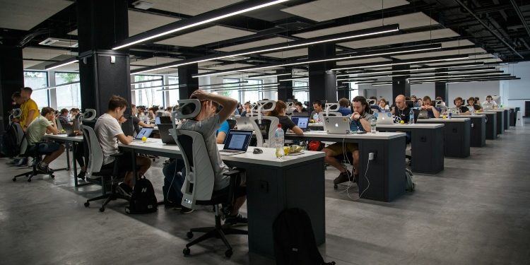 Tips for Information Management Leaders to Employ Staff