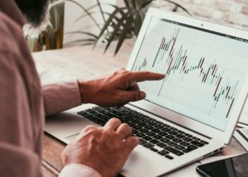 Starting an Online Stocks Trading Business: Your Guide to Building a Lucrative Side Hustle