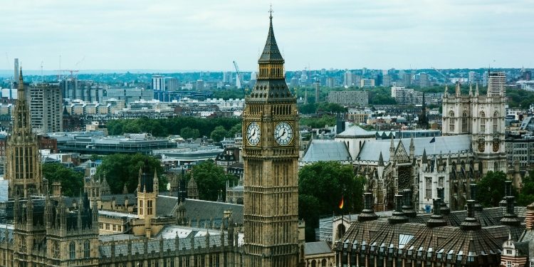 UK Races to Embrace Crypto: Stablecoin Rules and Staking Laws on Fast Track