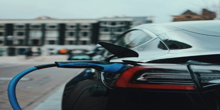 Contrasting Electric Vehicle Charging Infrastructure: A Comparative Analysis between the UK and Australia