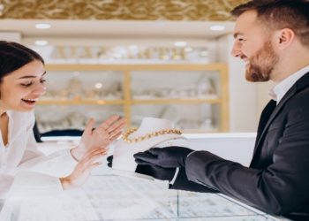 Why Flawless Fine Jewellery is Your Ultimate Destination for Wedding Jewellery in Manchester?