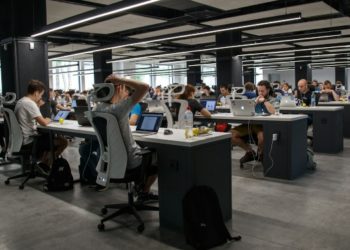 Tips for Maximizing Efficiency and Productivity in Job Management