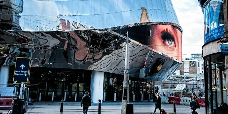 A Weekend Getaway in Birmingham: Exploring the City’s Highlights, Including VR Experience Birmingham