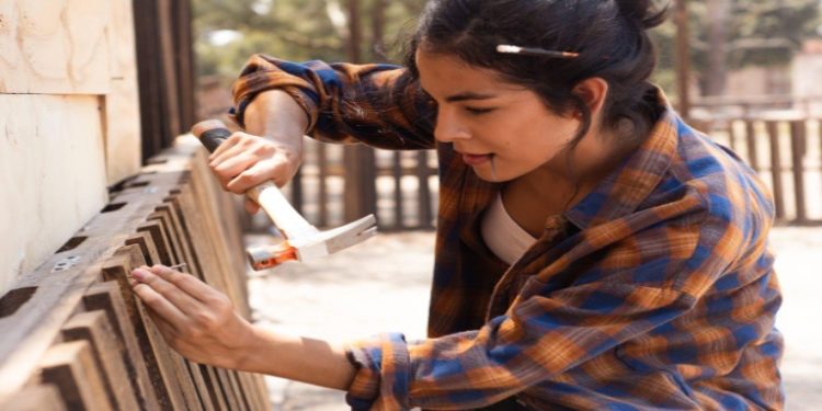 Ten Essential Tips for Handling Urgent Home Repair Issues