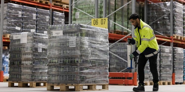 Expanding Horizons: Unleashing Global Potential with Bonded Warehouses