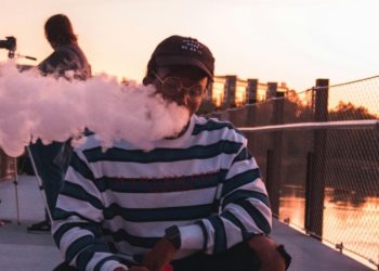 How E-Commerce is Changing the Way People Buy Nicotine Products