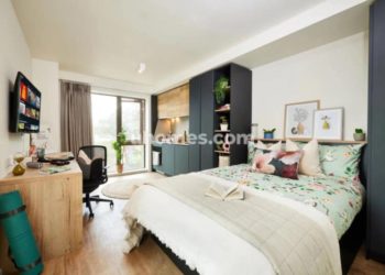 Crafting Unforgettable Memory of Study & Life in University of Warwick