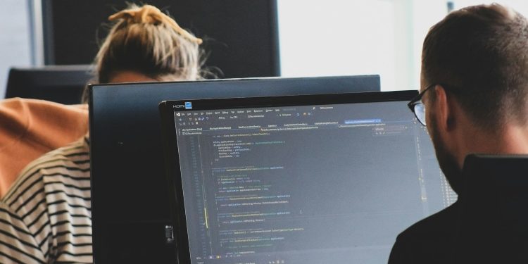 Evolution of Angular: From AngularJS to Angular – A Journey Through Web Development Innovation