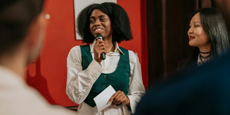 Business Networking Secrets: Using Public Speaking to Build Connections