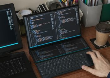 Why Businesses Should Invest in desCustom Web Development