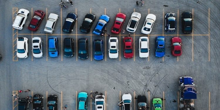 From Counter to Click: The Evolution of Car Rental Services